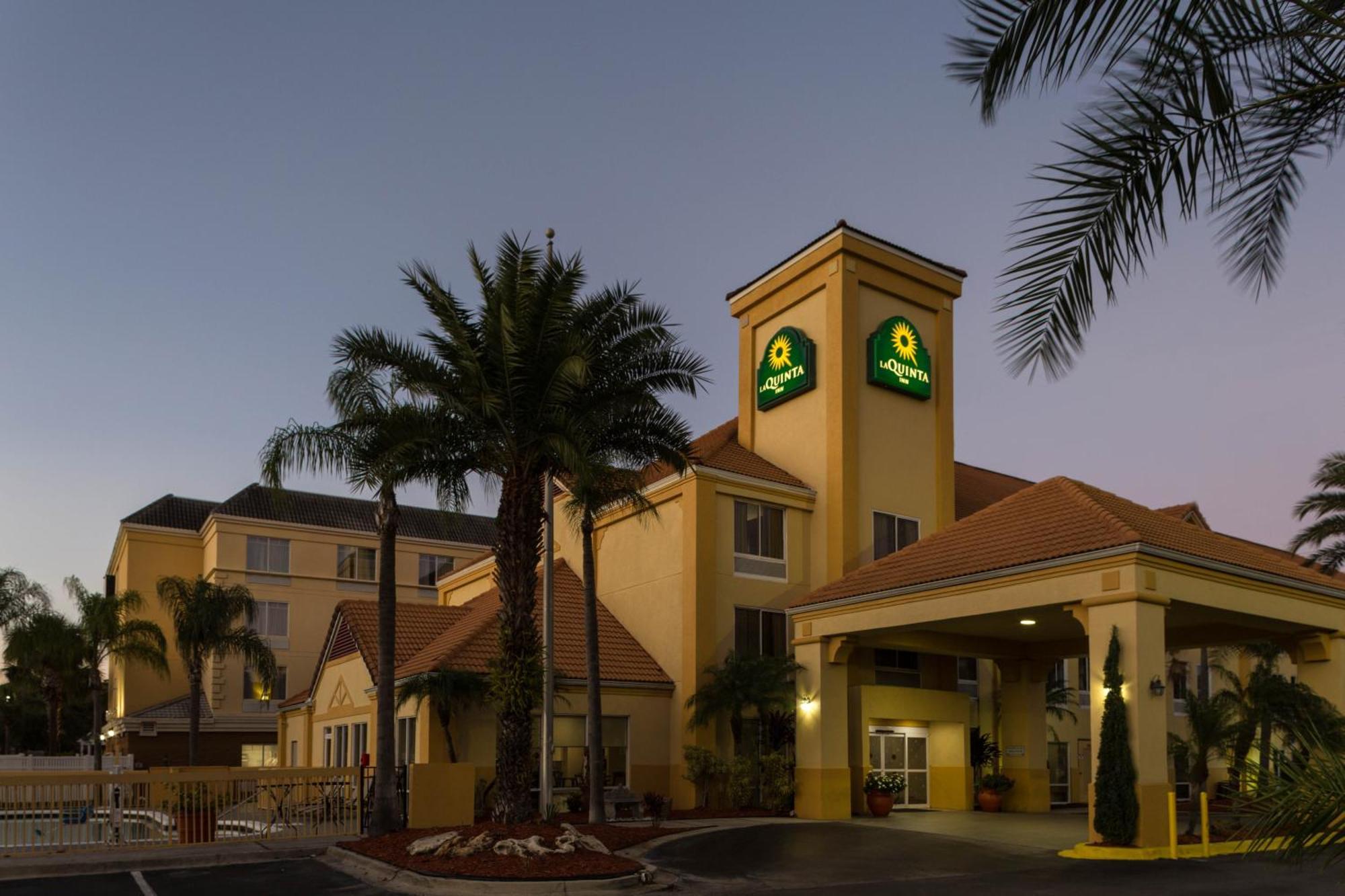 La Quinta By Wyndham Orlando Universal Area - Free Shuttle To Universal Екстер'єр фото