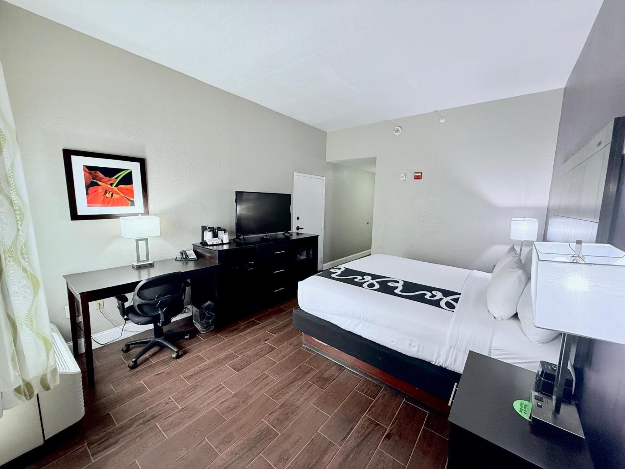 La Quinta By Wyndham Orlando Universal Area - Free Shuttle To Universal Екстер'єр фото