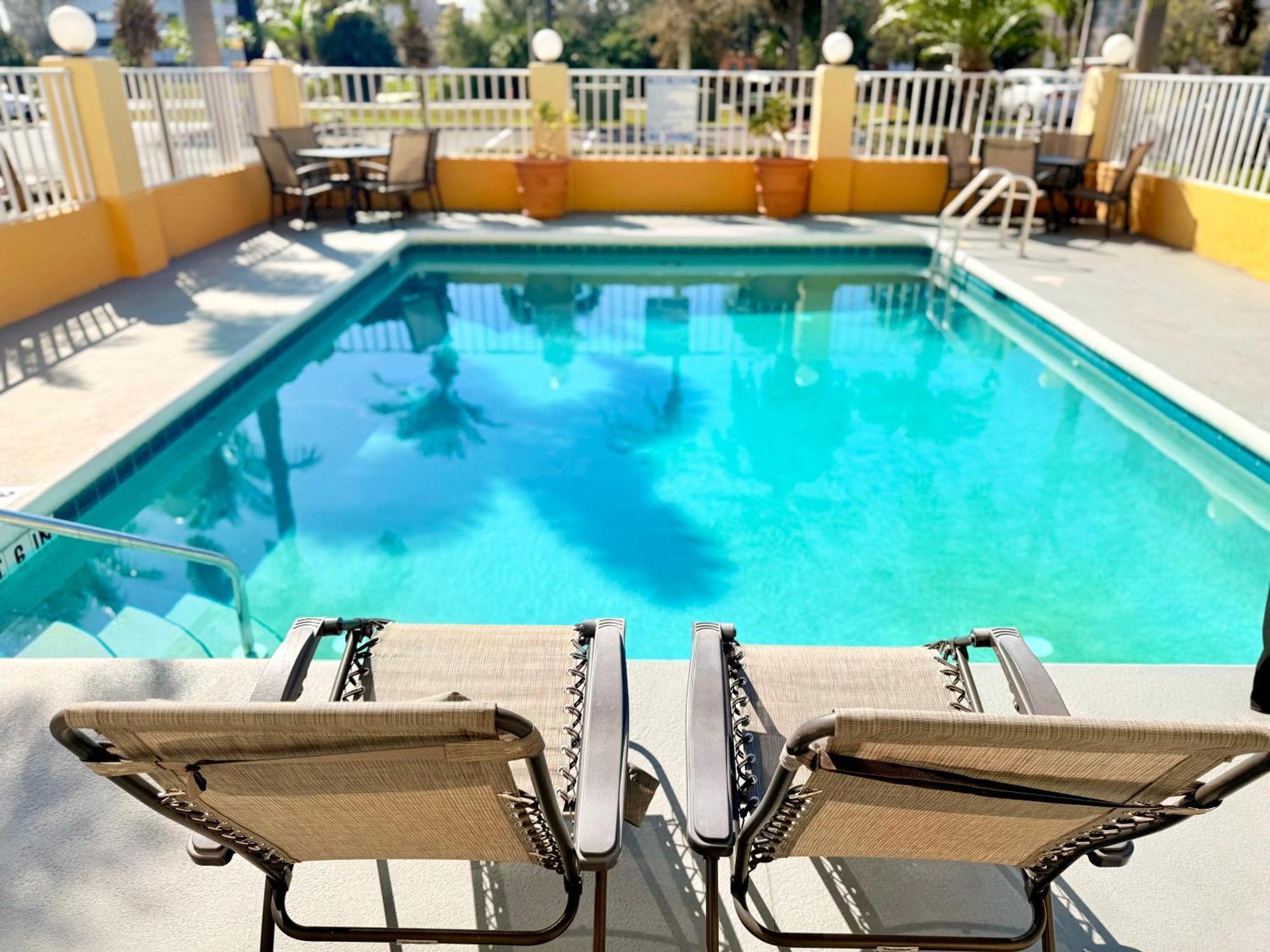 La Quinta By Wyndham Orlando Universal Area - Free Shuttle To Universal Екстер'єр фото