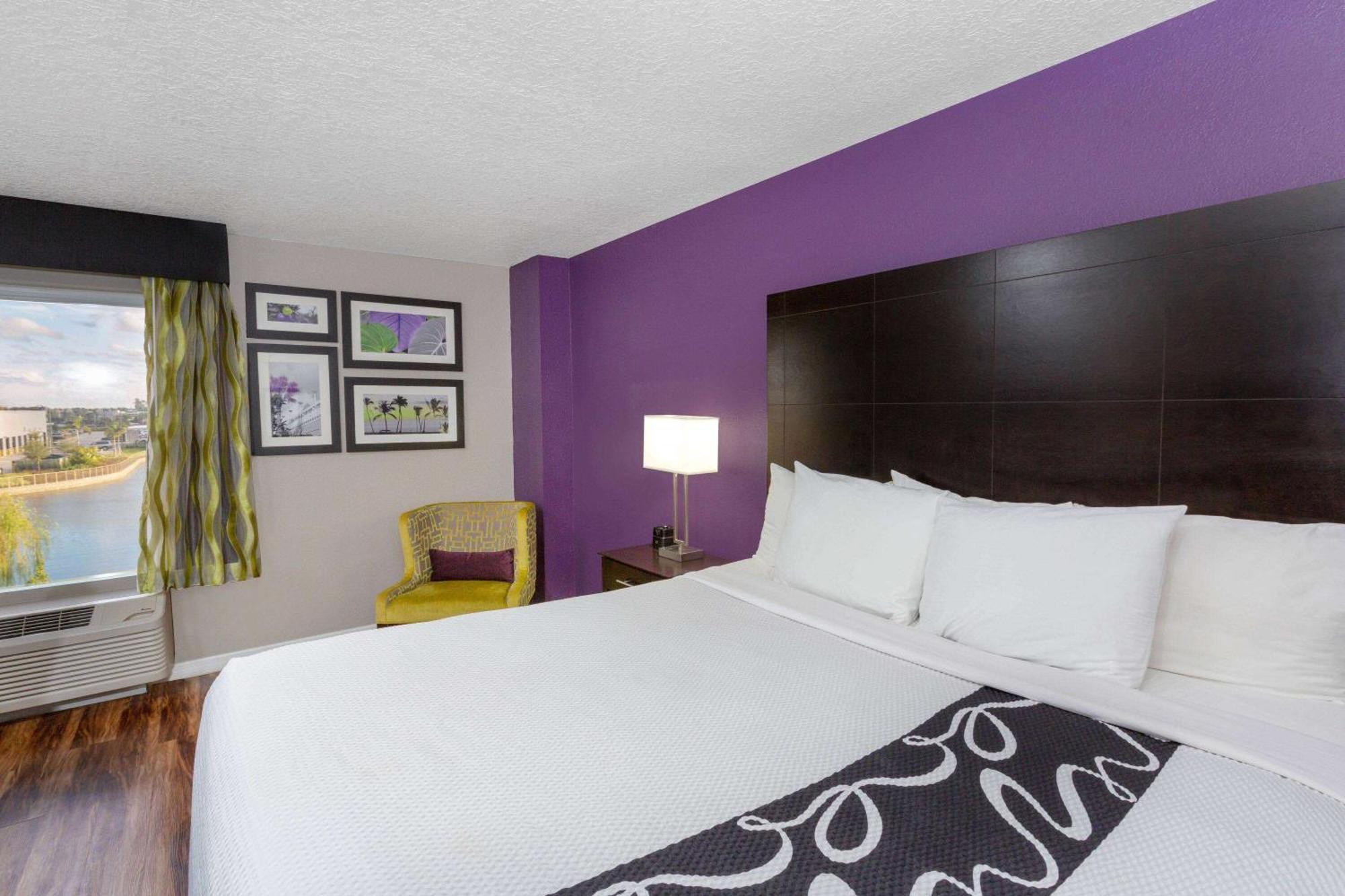 La Quinta By Wyndham Orlando Universal Area - Free Shuttle To Universal Екстер'єр фото
